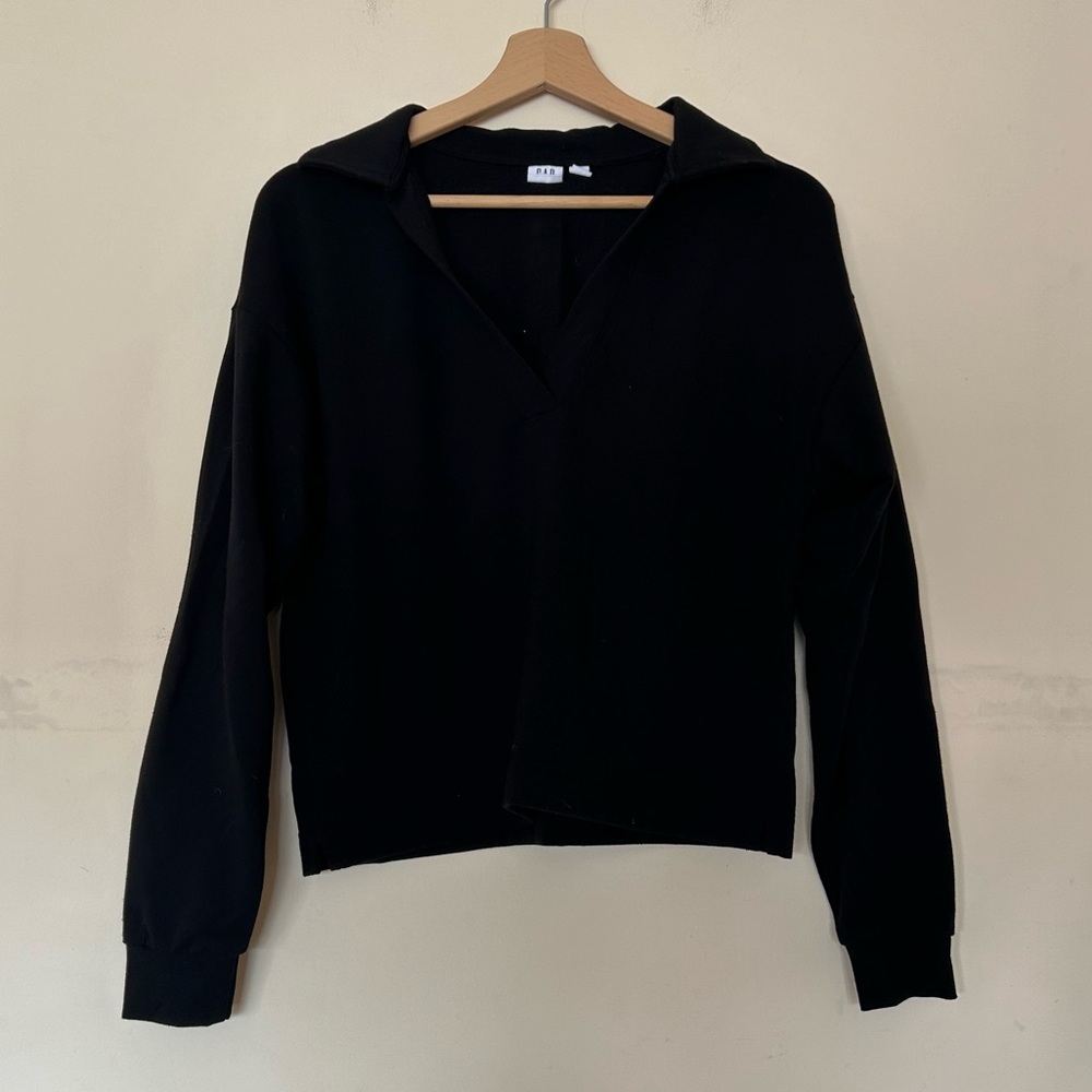GAP Cropped Polo Sweatshirt - Picture 2 of 8